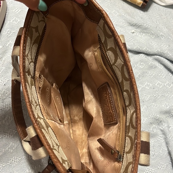 COACH PURSE - Picture 8 of 8